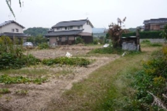 売地